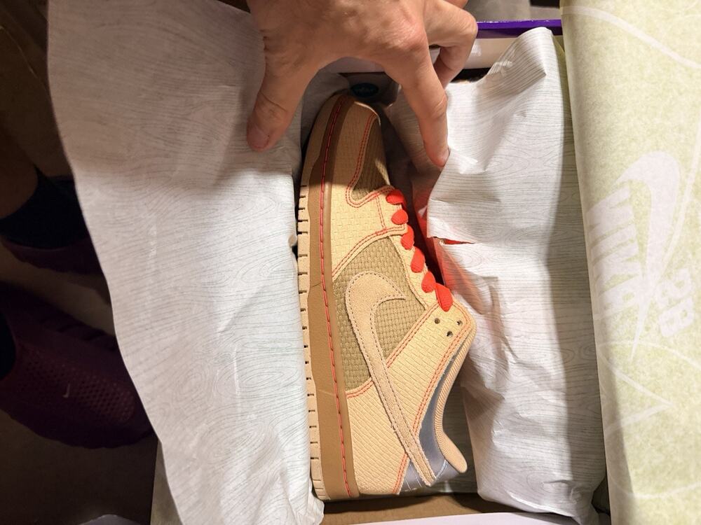 Size 8.5 - Nike SB Dunk Low Songkran Sum Tim